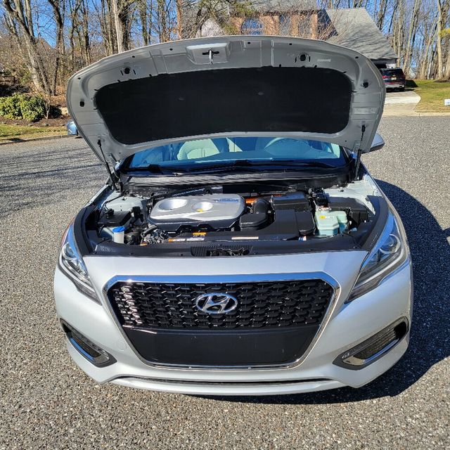 2016 Hyundai Sonata Hybrid 4dr Sedan SE - 22324603 - 14