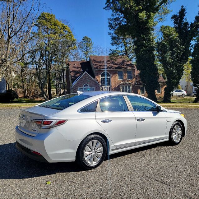 2016 Hyundai Sonata Hybrid 4dr Sedan SE - 22324603 - 3