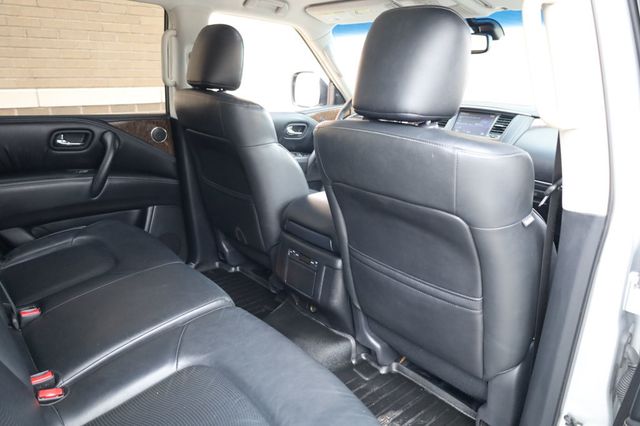 2016 INFINITI QX80 4WD 4dr - 22920306 - 17