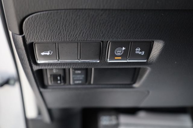 2016 INFINITI QX80 4WD 4dr - 22920306 - 41