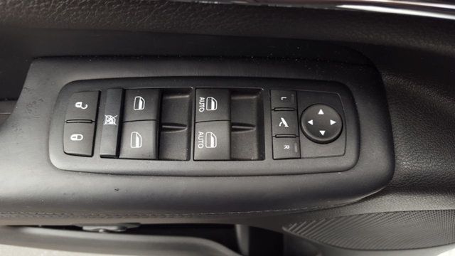 2016 Jeep Grand Cherokee w/Navigation - 18107584 - 16