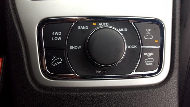 2016 Jeep Grand Cherokee w/Navigation - 18107584 - 22
