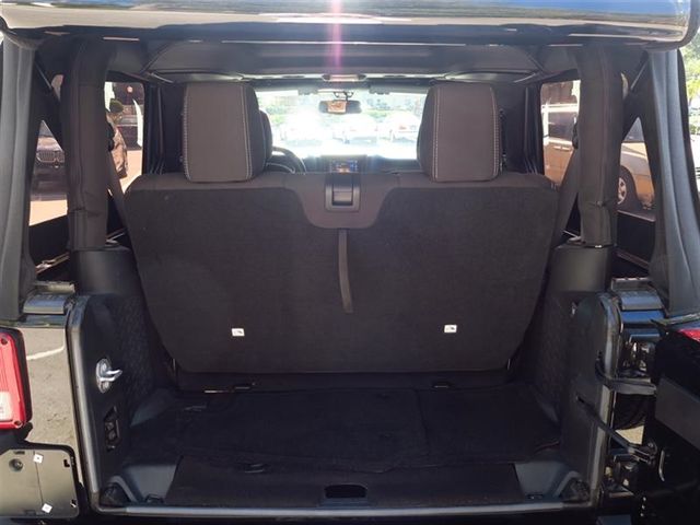 2016 Jeep Wrangler 4WD 2dr Sahara - 17081833 - 10