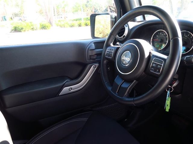 2016 Jeep Wrangler 4WD 2dr Sahara - 17081833 - 13