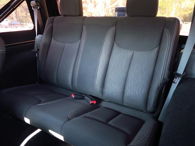 2016 Jeep Wrangler 4WD 2dr Sahara - 17081833 - 16