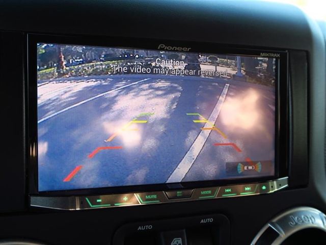 2016 Jeep Wrangler 4WD 2dr Sahara - 17081833 - 21