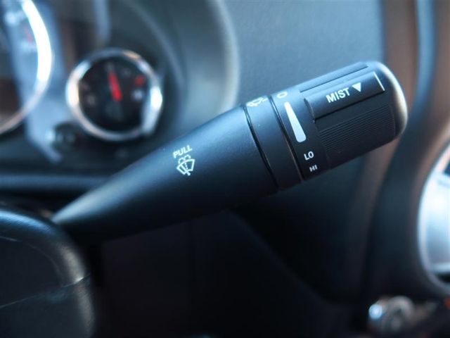 2016 Jeep Wrangler 4WD 2dr Sahara - 17081833 - 28