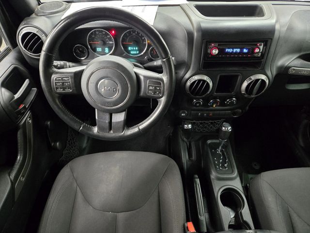 2016 Jeep Wrangler Unlimited 4WD 4dr Sport - 22932615 - 9