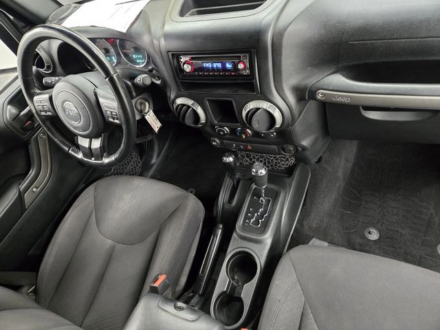 2016 Jeep Wrangler Unlimited 4WD 4dr Sport - 22932615 - 12