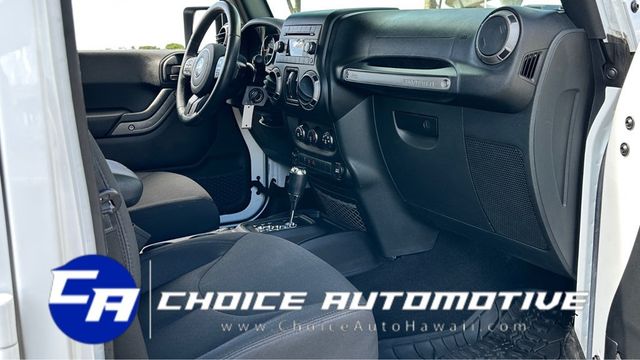 2016 Jeep Wrangler Unlimited 4WD 4dr Sport - 22385104 - 16