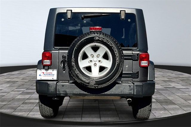 2016 Jeep Wrangler Unlimited 4WD 4dr Sport - 22926842 - 5