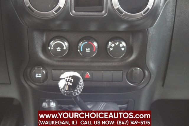 2016 Jeep Wrangler Unlimited 4WD 4dr Willys Wheeler - 22909847 - 18