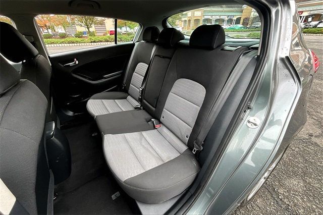 2016 Kia Forte 5-Door 5dr Hatchback Automatic LX - 22930122 - 16