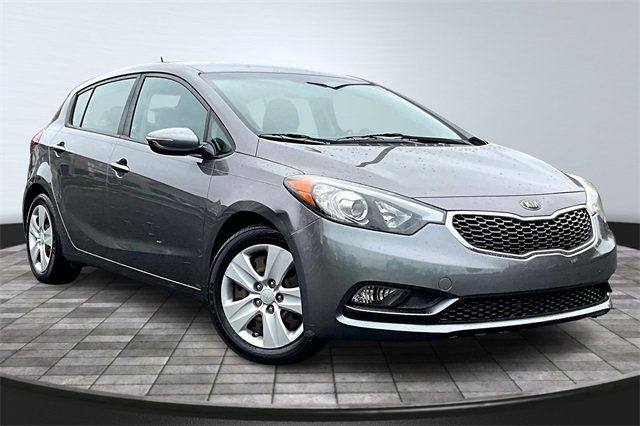 2016 Kia Forte 5-Door 5dr Hatchback Automatic LX - 22930122 - 2