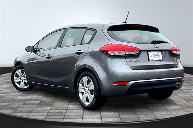 2016 Kia Forte 5-Door 5dr Hatchback Automatic LX - 22930122 - 6