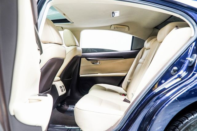 2016 Lexus ES 350 4dr Sedan - 22925662 - 36