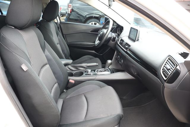 2016 Mazda Mazda3 4dr Sedan Automatic i Sport - 22939892 - 23