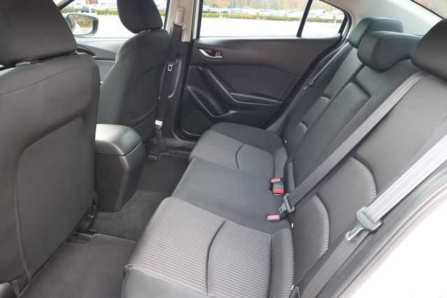 2016 Mazda Mazda3 4dr Sedan Automatic i Sport with Preferred Equipment Package - 22939892 - 20