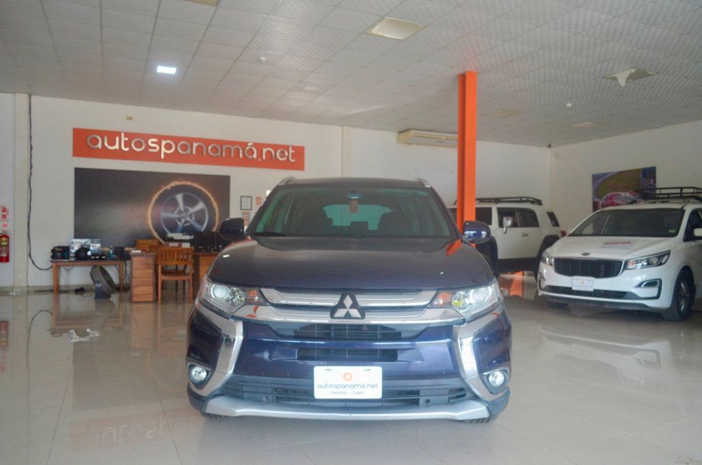 2016 Mitsubishi Outlander AWD Disponible para alquiler AWD Automatico Solo 85 Mil kms - 22623118 | Video 1