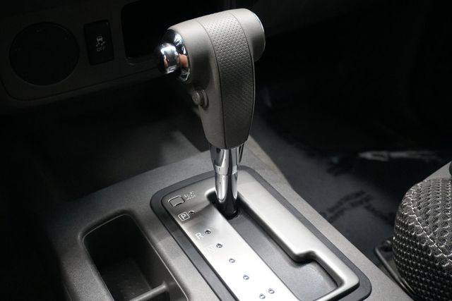 2016 Nissan Frontier 2WD Crew Cab SWB Automatic Desert Runner - 22907214 - 17