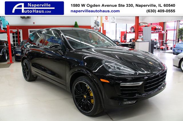 2016 Porsche Cayenne Turbo's photo