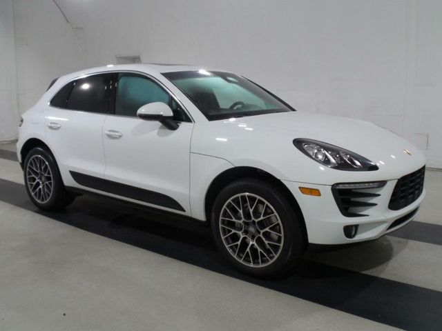 2016 Porsche Macan AWD 4dr S - 15400143 - 3
