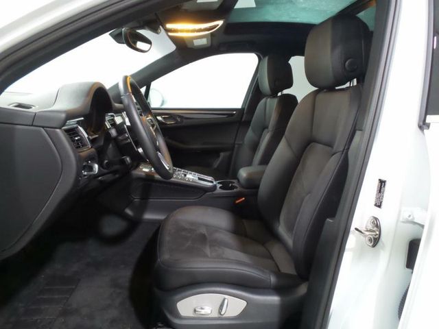 2016 Porsche Macan AWD 4dr S - 15400143 - 4