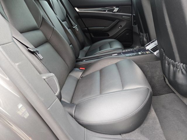 2016 Porsche Panamera 4DR HB - 22937581 - 12