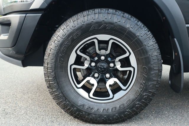 2016 Ram 1500 4WD Crew Cab 140.5" Rebel - 21004340 - 23