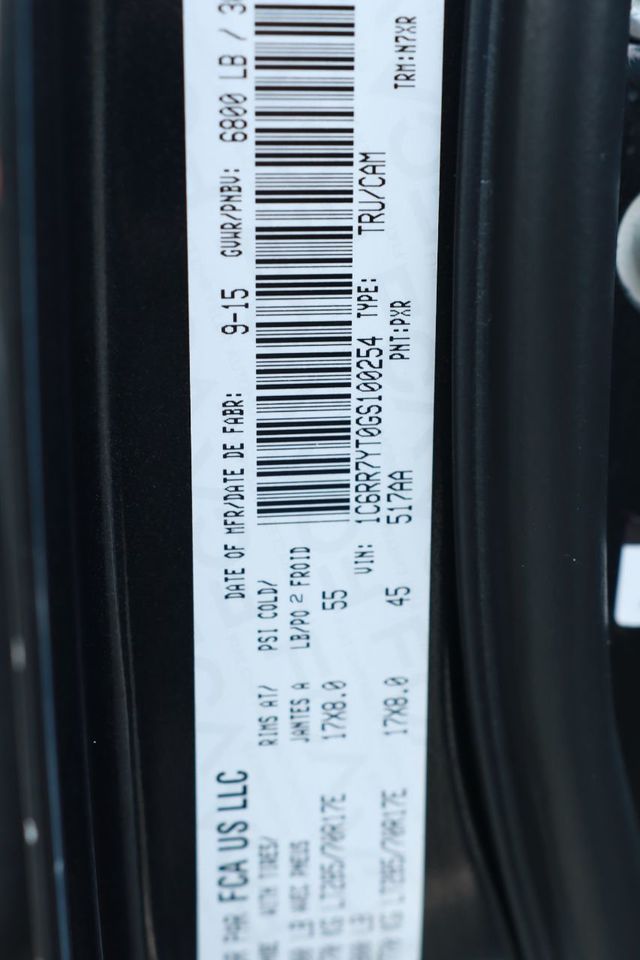 2016 Ram 1500 4WD Crew Cab 140.5" Rebel - 21004340 - 33