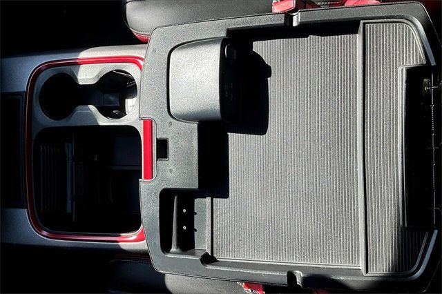 2016 Ram 1500 4WD Crew Cab 140.5" Rebel - 22921758 - 28