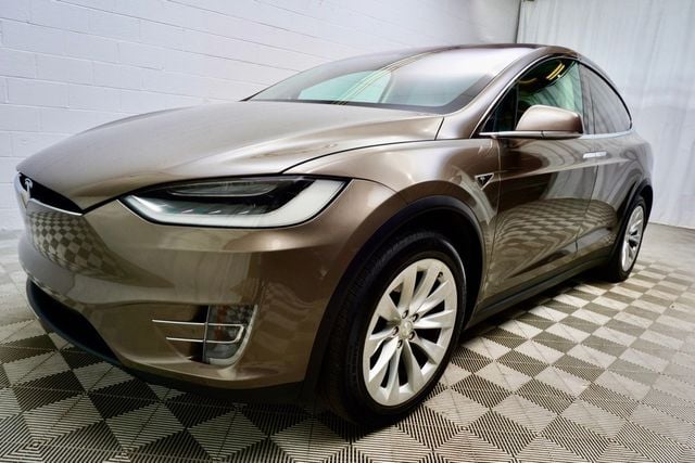 2016 Tesla Model X 90D Only 26,663 Miles, AWD, Electric-417 hp, Auto, Immaculate!   - 21085611 - 19