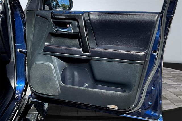 2016 Toyota 4Runner 4WD 4dr V6 Trail - 22940367 - 15