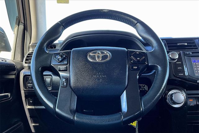 2016 Toyota 4Runner 4WD 4dr V6 Trail - 22940367 - 19