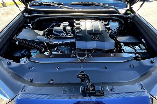 2016 Toyota 4Runner 4WD 4dr V6 Trail - 22940367 - 37