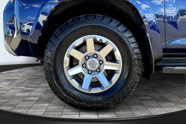 2016 Toyota 4Runner 4WD 4dr V6 Trail - 22903844 - 36