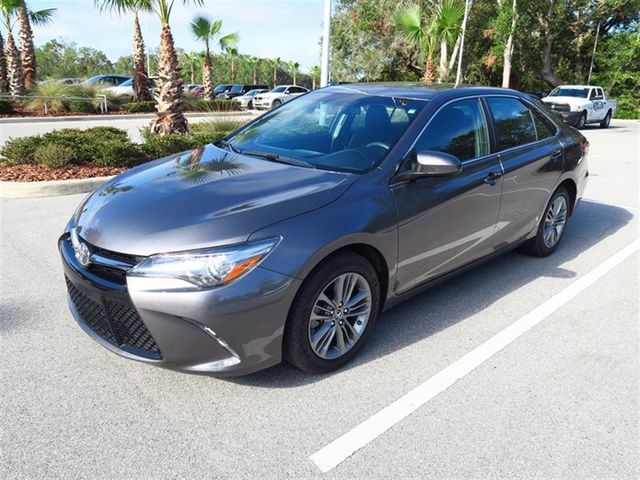 2016 Toyota Camry 4dr Sdn I4 Auto SE - 17096063 - 1