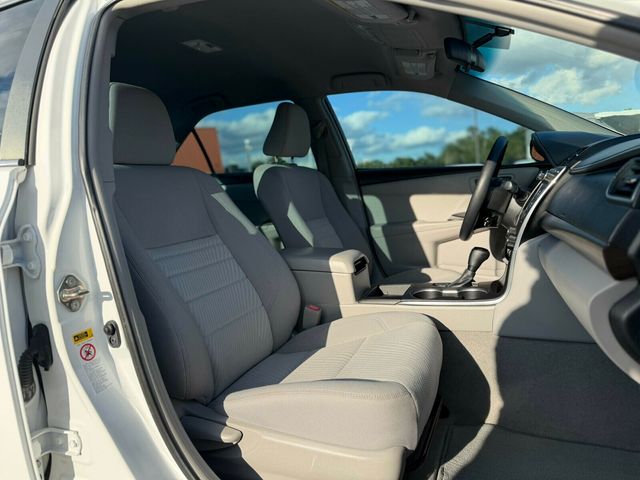 2016 Toyota Camry 4dr Sedan I4 Automatic LE - 22938073 - 10