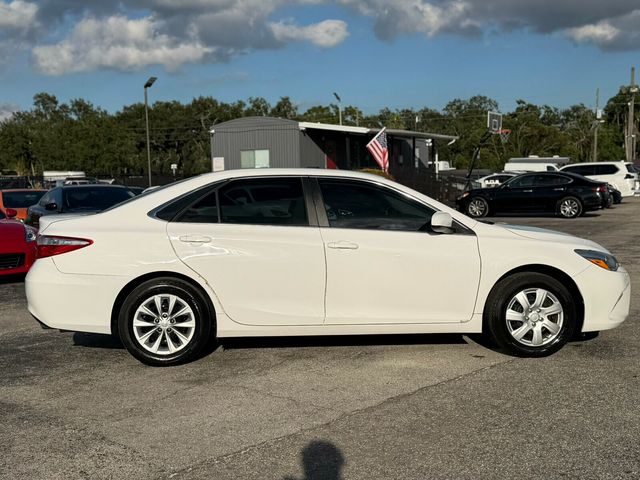 2016 Toyota Camry 4dr Sedan I4 Automatic LE - 22938073 - 5