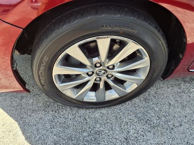 2016 Toyota Camry 4dr Sedan I4 Automatic XLE - 22869480 - 4