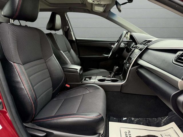 2016 Toyota Camry Hybrid 4dr Sedan SE - 22931356 - 13