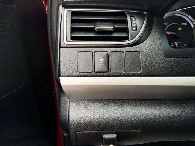 2016 Toyota Camry Hybrid 4dr Sedan SE - 22931356 - 26