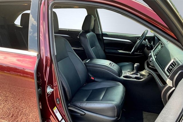 2016 Toyota Highlander AWD 4dr V6 XLE - 22939121 - 12