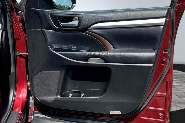 2016 Toyota Highlander AWD 4dr V6 XLE - 22939121 - 15