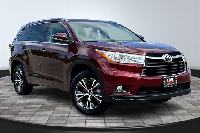 2016 Toyota Highlander AWD 4dr V6 XLE - 22939121 - 2