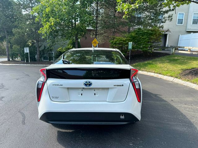 2016 Toyota Prius 5dr Hatchback Two - 22099725 - 5