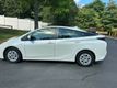 2016 Toyota Prius 5dr Hatchback Two - 22099725 - 7