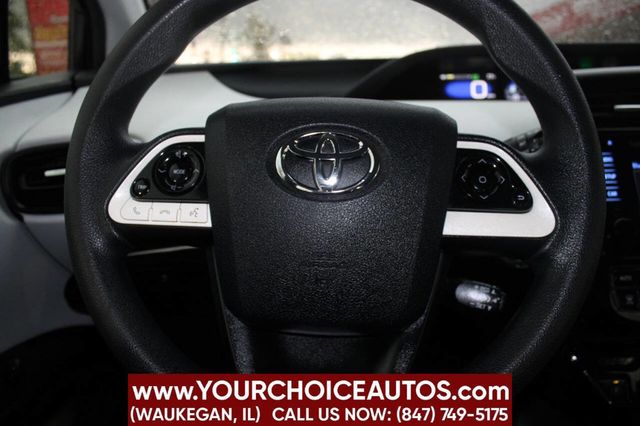 2016 Toyota Prius 5dr Hatchback Two - 22903344 - 23