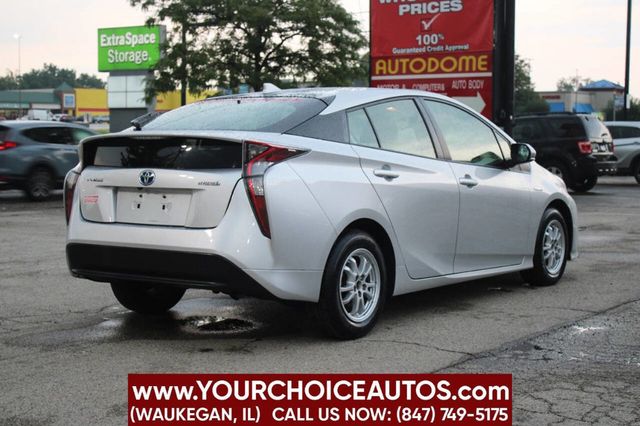2016 Toyota Prius 5dr Hatchback Two - 22903344 - 4