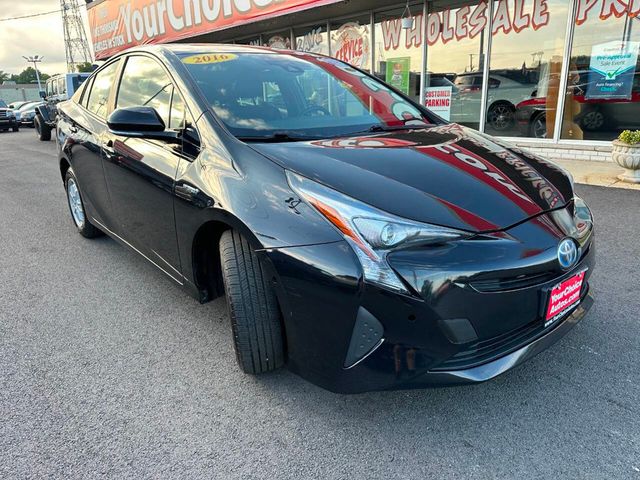 2016 Toyota Prius Three 4dr Hatchback - 22880872 - 10